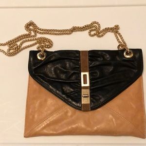 Be&D Leather bag with gold chain